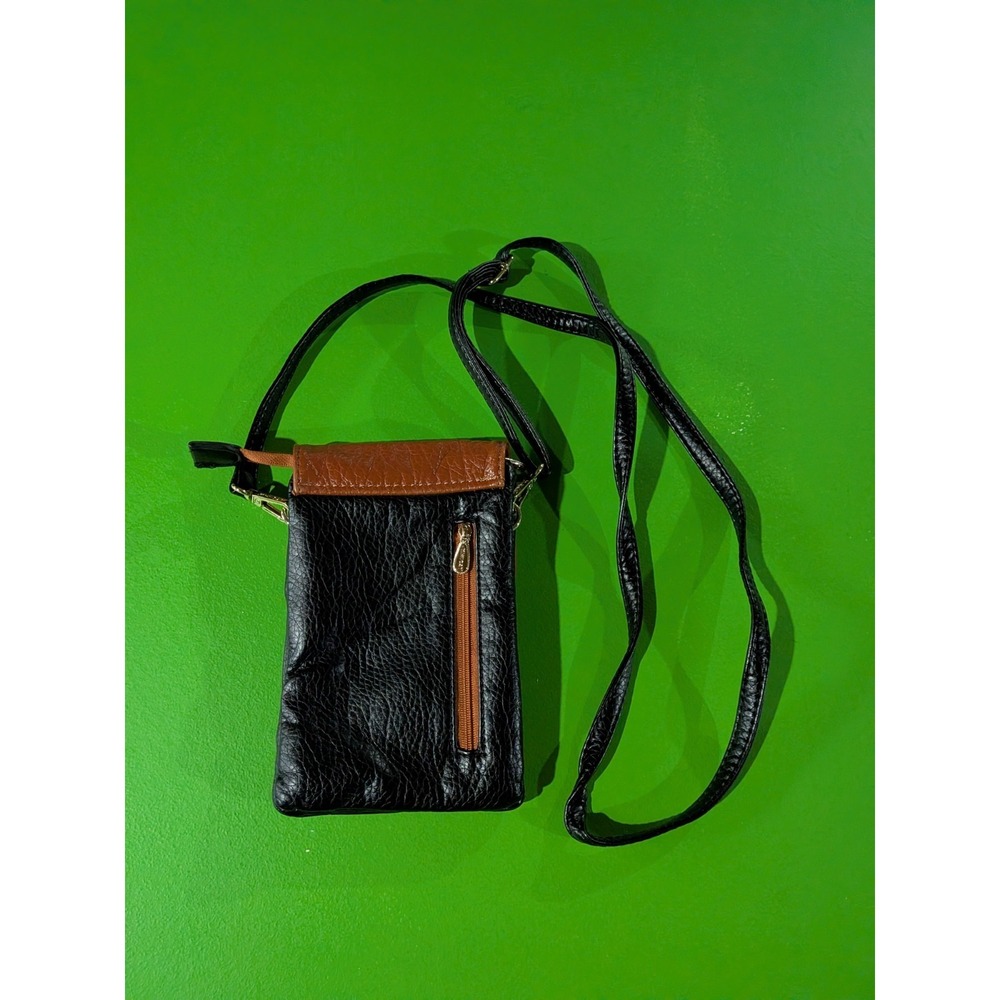 Minicat Pebbled Leather Mini Crossbody Puch Bag Soft Brown Black‎ Leather